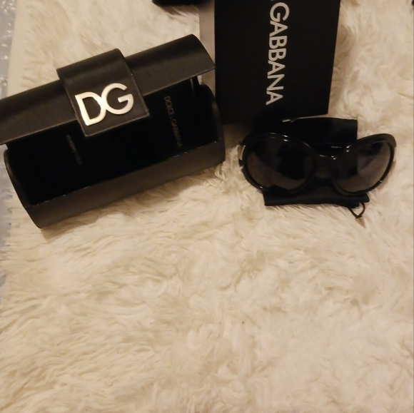 Dolce & Gabbana Round sunglasses - Picture 13 of 13